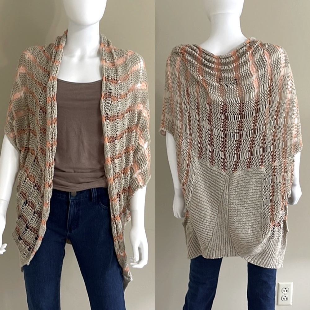 Lumiere Opened Front Drapy Open Knit Cardigan. Size Medium/Large. P/3/A1376